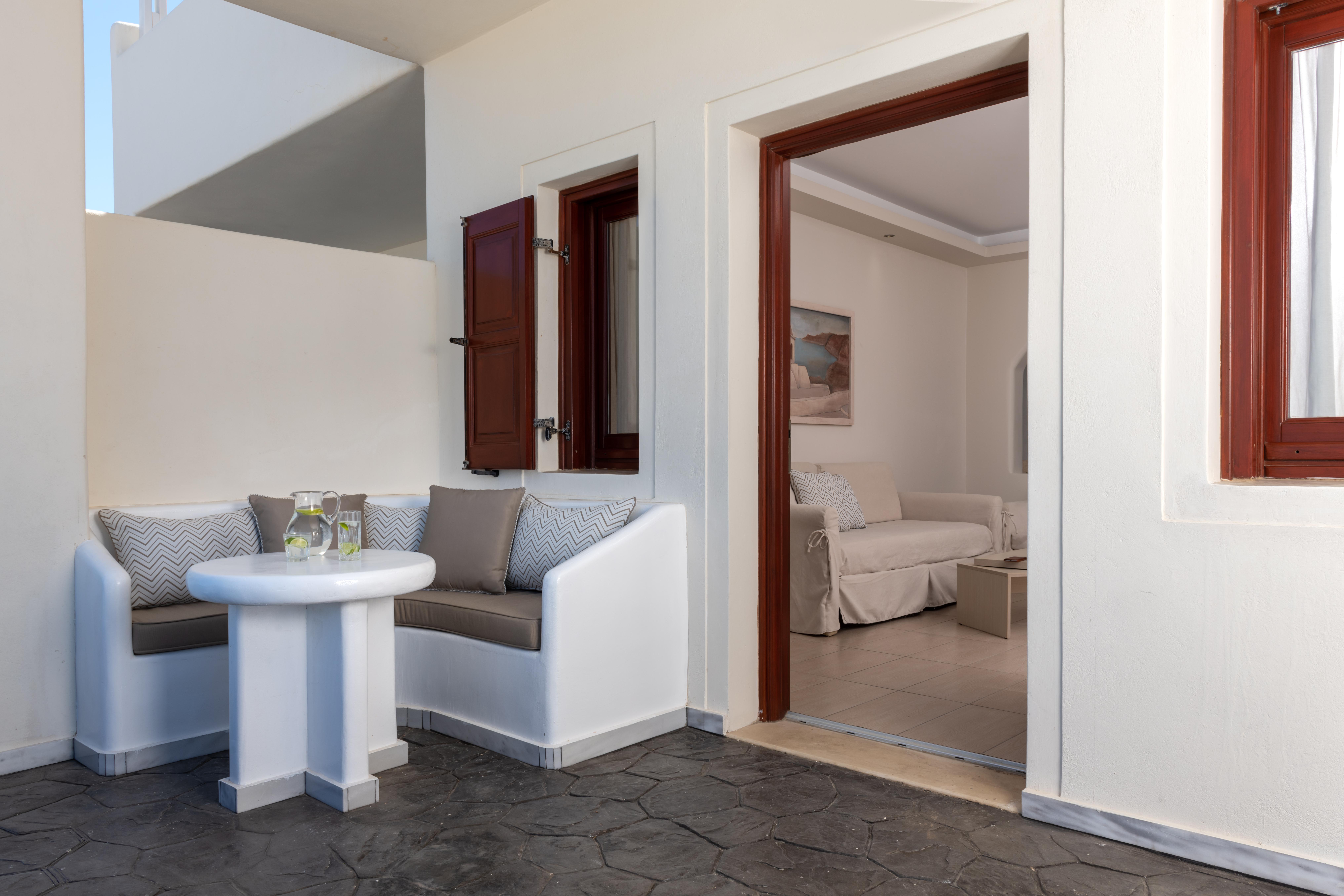 สเปลนเดอร์ รีสอร์ต Hotel ฟิรอสเตฟานี ภายนอก รูปภาพ