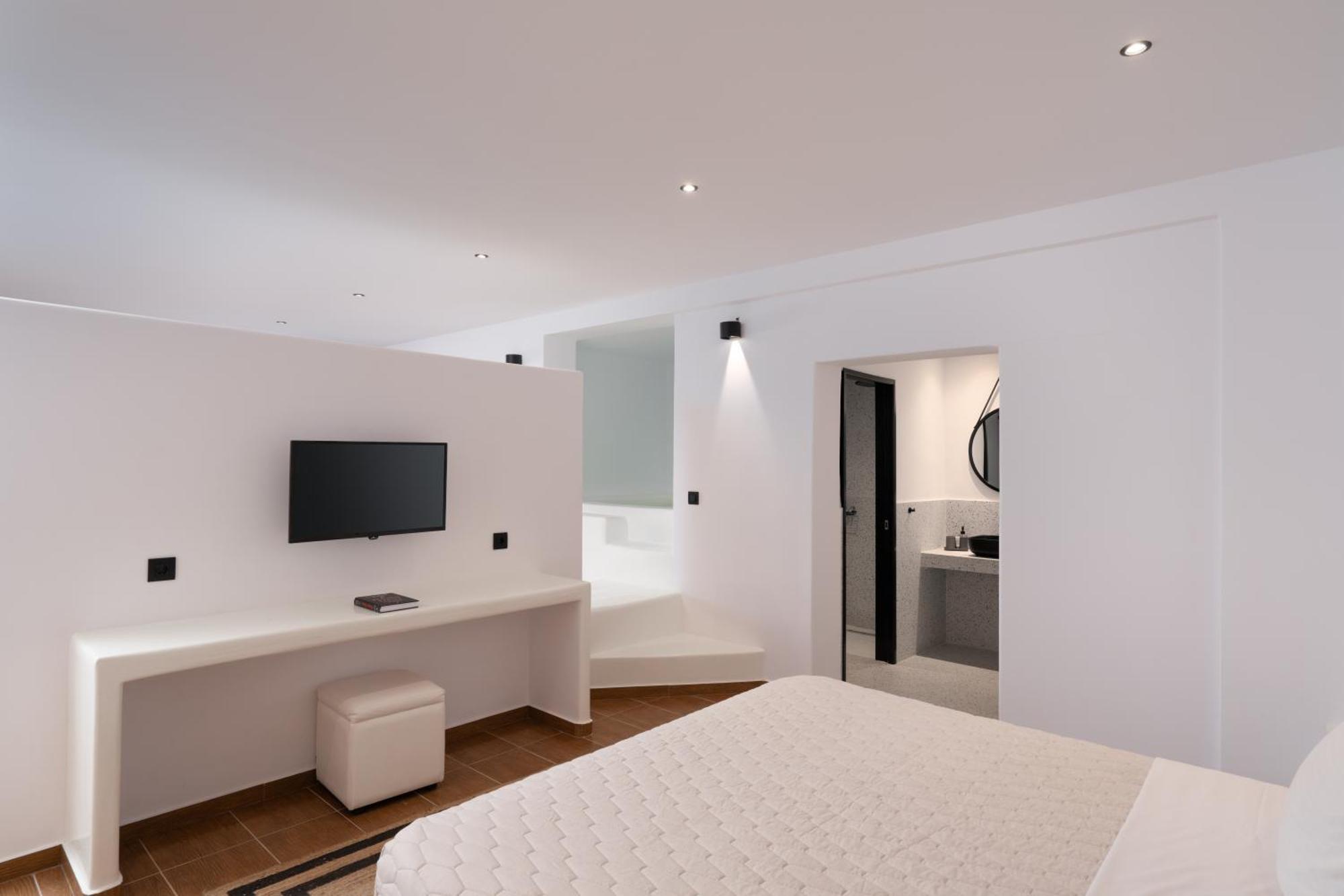 สเปลนเดอร์ รีสอร์ต Hotel ฟิรอสเตฟานี ภายนอก รูปภาพ